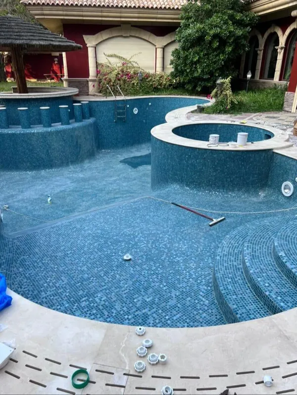  إنشاء المسابح من شركة كيان الشرق