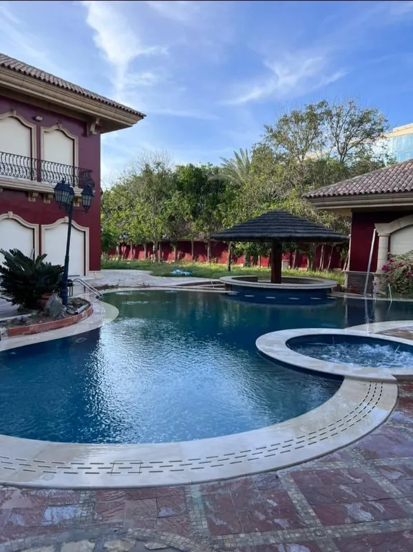  إنشاء المسابح من شركة كيان الشرق